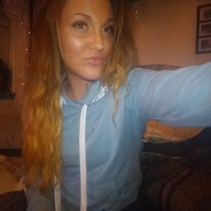 Meet your Posher, Alejandra